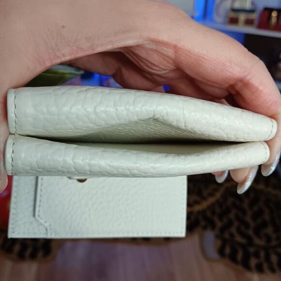 Unused BURBERRY BLUE LABEL Authentic Women Wallet White Beige Nova Check Inside - Picture 11 of 11